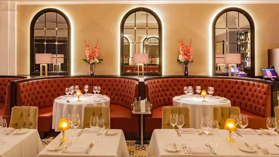 Elegante gastronomische restaurant ruimte